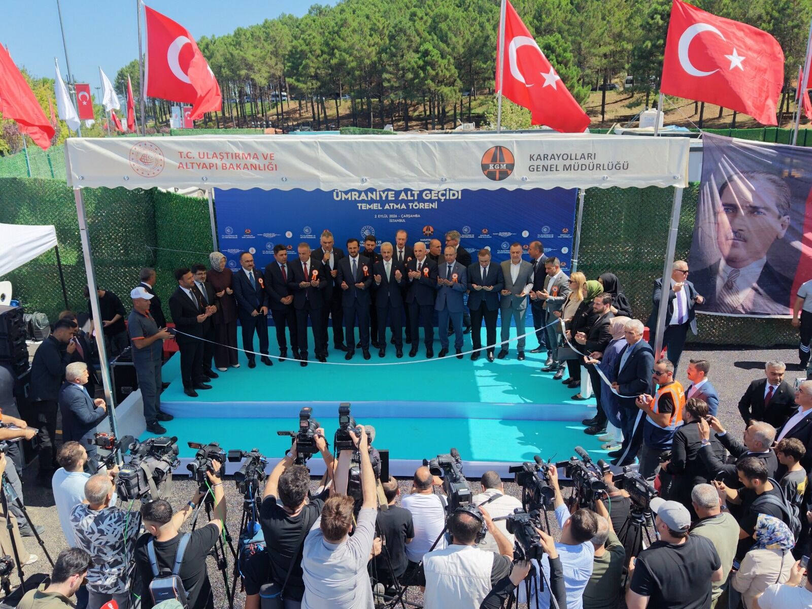 BAKAN URALOĞLU AÇILIŞ VE TEMEL ATMA TÖRENİ İÇİN ÜMRANİYE’DEYDİ