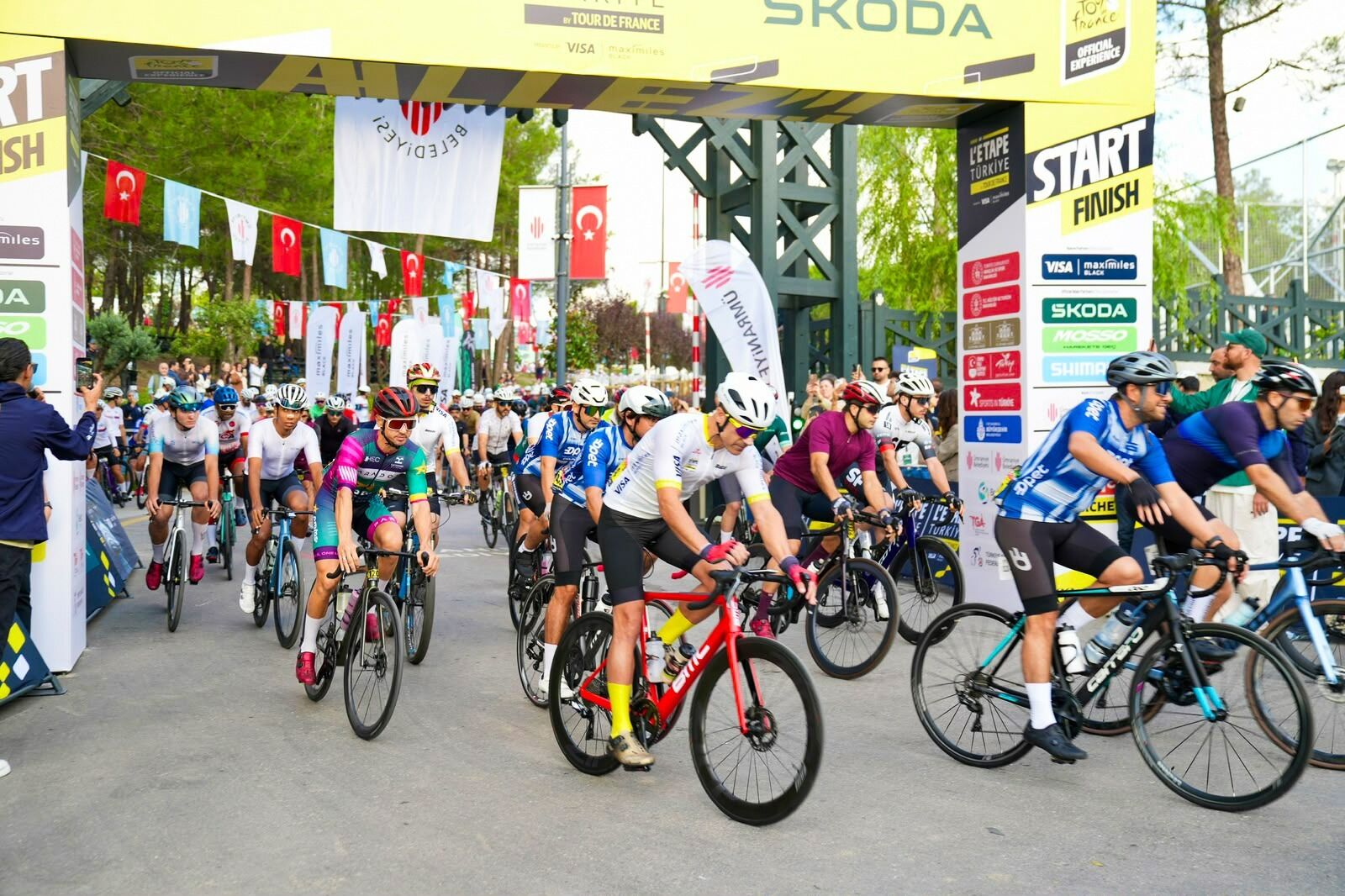 L’ÉTAPE TÜRKİYE BY TOUR DE FRANCE HEYECANI ÜMRANİYE’DE YAŞANDI