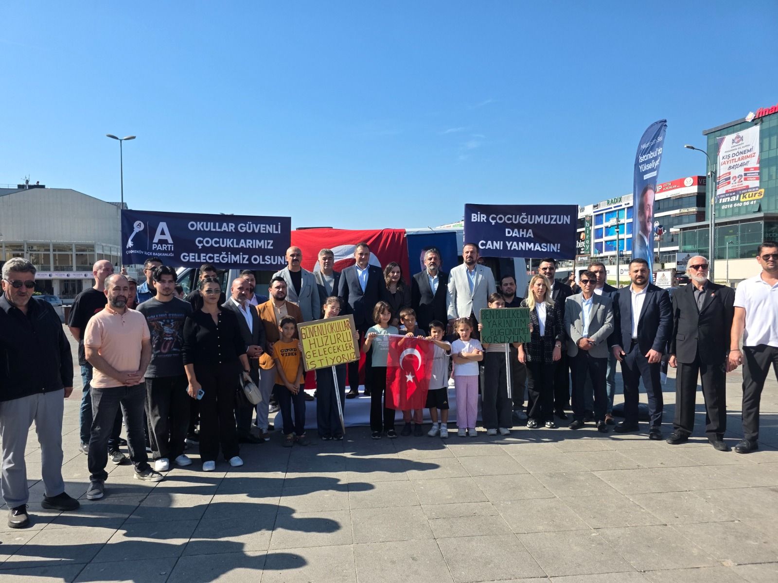 ANAHTAR PARTİ’DEN OKULLARDA ŞİDDET’E HAYIR PROTESTOSU..