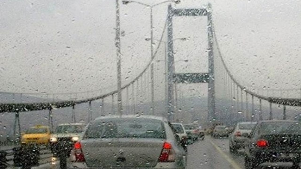İstanbul'da elektrik yüklü bulut alarmı