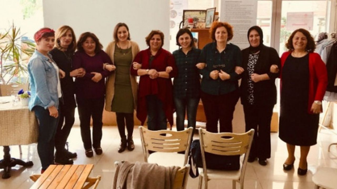 Kadınlar, şiddete karşı mücadele yöntemlerini konuştu