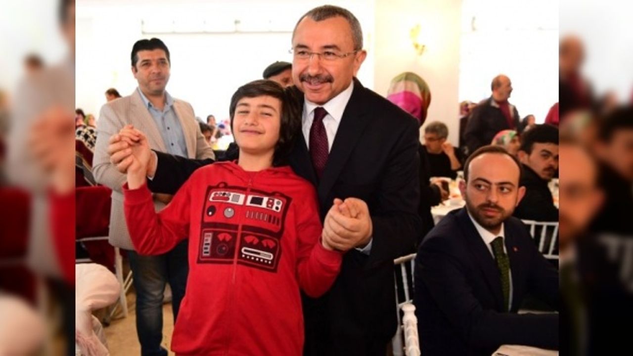 İsmail Erdem: "Sancaktepe'de Engelli Bireylere Verdiğimiz Hizmetleri Ataşehir'de de Vereceğiz"