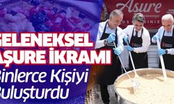 Geleneksel Aşure İkramı Binlerce Kişiyi Buluşturdu