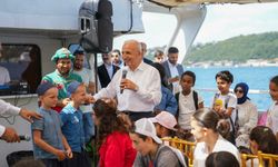 Başkan Yıldırım'dan Yaz Okulu Öğrencilerine Boğaz Turu Gezisi