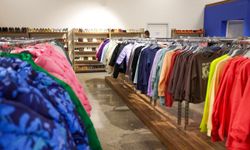 Ümraniye'de Gönülden Gönüle Giyim Mağazası