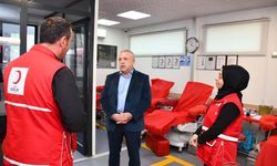 Kaymakam Resul Çelik’ten Çekmeköy Kan Bağış Noktası’na Ziyaret