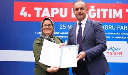 Sancaktepe Belediyesi, 76 hak sahibi vatandaşı tapularına kavuşturdu