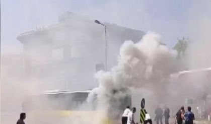 İstanbul'da yine İETT otobüsü yandı!