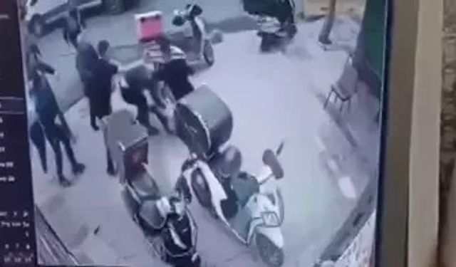 Sancaktepe’de zabıta pazarcı kavgası: Felaket anları kamerada