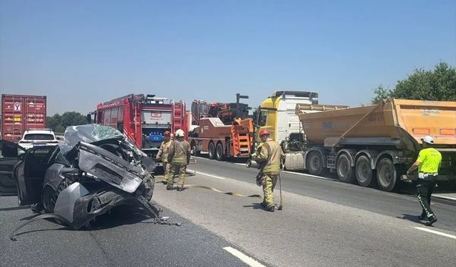 Sancaktepe'de Trafik Kazası: 2 Yaralı