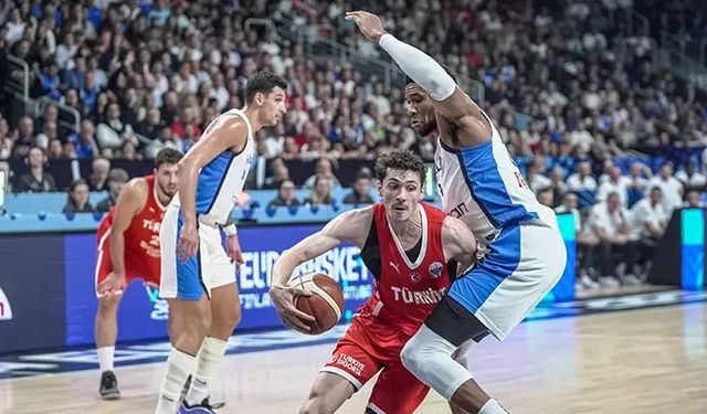 A Milli Erkek Basketbol Takımı, Yunanistan'ı devirdi!
