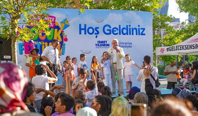 Ümraniye'de 21 Parkta Düzenlenen Çocuk Festivaline 45.500 Kişi Katıldı