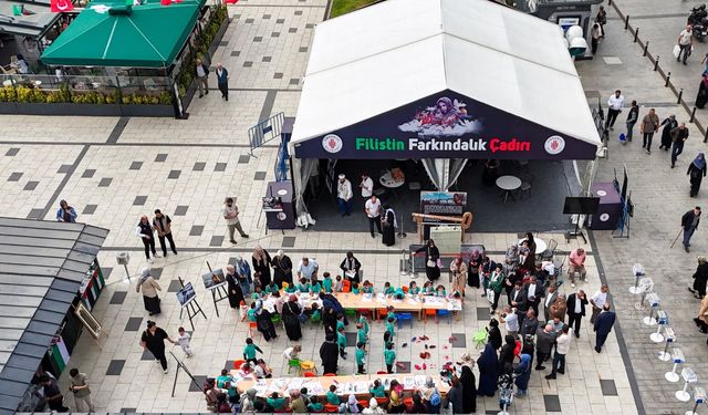 Ümraniye Belediyesi'nden Filistin için "Farkındalık Çadırı"