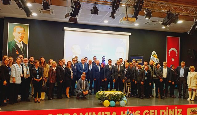 İyi Parti Çekmeköy'de Bayrak Değişimi