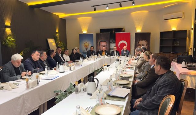 AK Parti Çekmeköy İlçe Teşkilatı’nda Yoğun Mesai