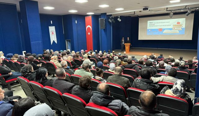 YKS Velilerine Yönelik Bilgilendirme Semineri Gerçekleştirildi.