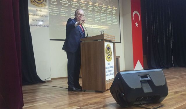 Prof. Dr. Cihat Yaycı: Denize Hâkim Olan Cihana Hâkim Olur!