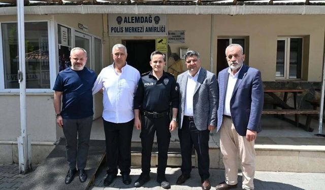 Çekmeköy’de Huzur ve Güvenlik İçin Muhtarlarla Koordinasyon Toplantısı Gerçekleştirildi
