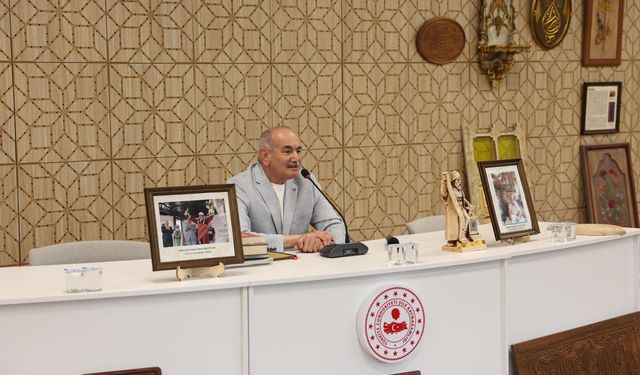 Ahşap Sanatçısı Suat Yazıcı'dan "Ağaçla Bir Ömür" Söyleşisi