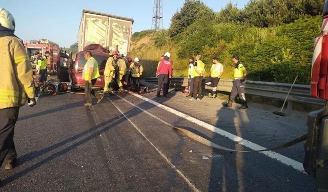 Çekmeköy'de feci kaza: 1'i bebek 3 kişi hayatını kaybetti