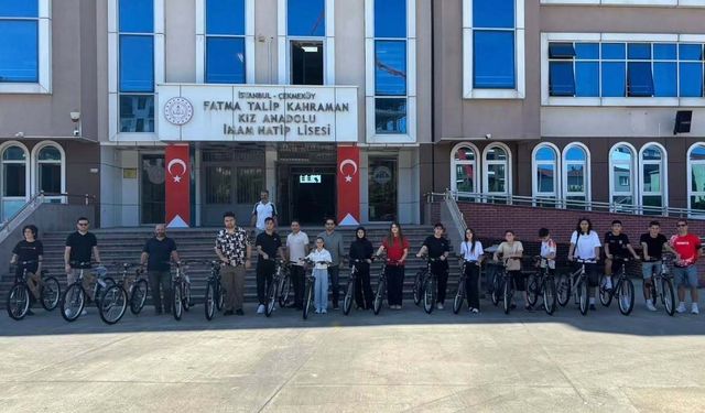 Başarılı Öğrencilere Bisiklet Desteği