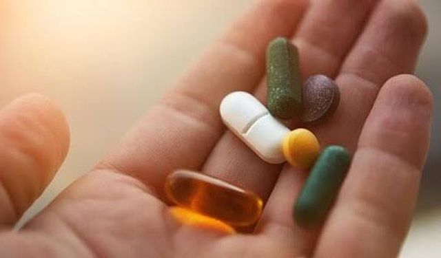 ‘Bilinçsiz vitamin kullanımı sağlığı riske atıyor’