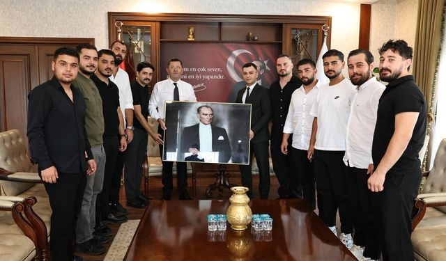 Ülkü Ocakları Çekmeköy’den Başkan Orhan Çerkez’e Ziyaret