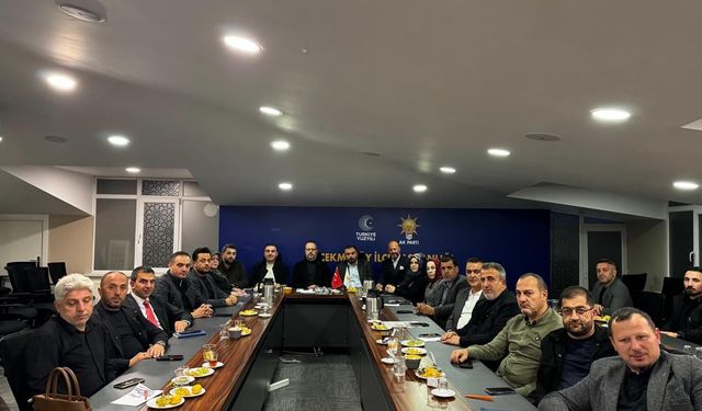 AK Parti Çekmeköy’de Haftalık Yürütme Kurulu Toplantısı Gerçekleştirildi