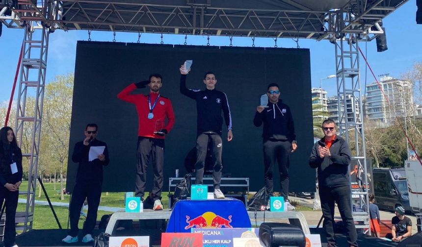 Ümraniyeli Sporcu Bosphorus Çeyrek Maraton Yarışları’nda Şampiyon Oldu