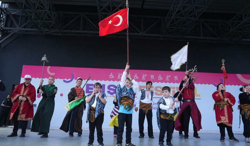 EN-ŞEN FESTİVAL’İN İKİNCİSİ ÜMRANİYE MİLLET BAHÇESİ’NDE GERÇEKLEŞTİ