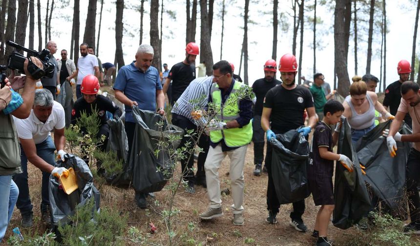 Çekmeköy Belediyesi'nden Yangın Tehlikesine Karşı Temizlik Seferberliği