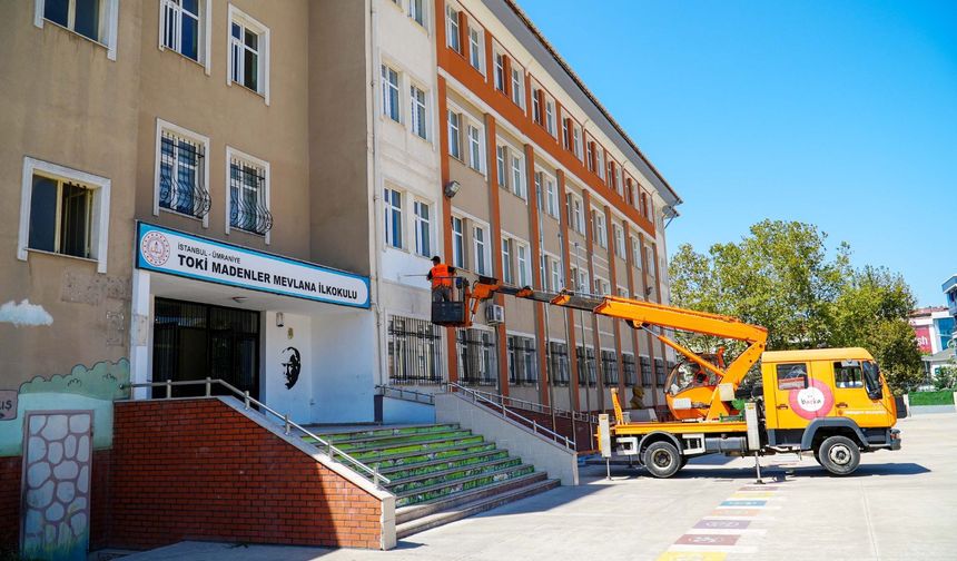 Ümraniye'de Okullara Yeni Dönem Öncesi  Bakım Desteği