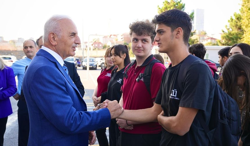 Ümraniye Belediyesi Gençler İçin Destek Programı