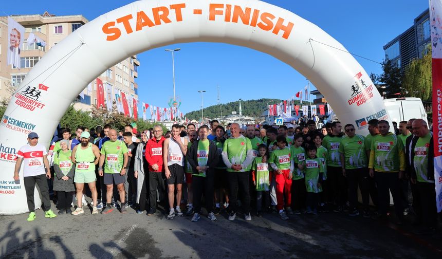 10 Kilometrelik 102. Yıl Cumhuriyet koşusu