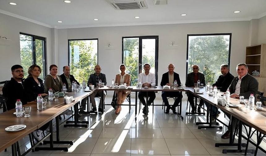 Çekmeköy Kent Konseyi Orhan Çerkez İle İstişare Toplantısı Yaptı