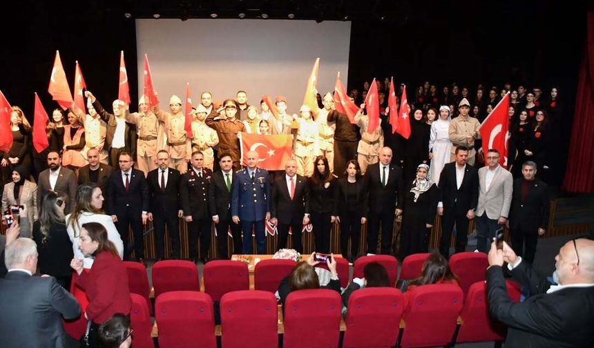 Çekmeköy’de İstiklal ve Çanakkale Ruhu Sahneye Taşındı