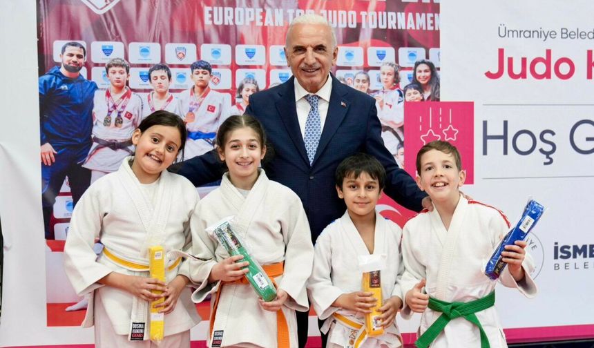 Ümraniye'de Judo Kuşak Terfi Heyecanı