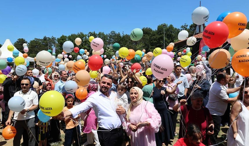 CEMRE’YE TEDAVİ YOLCULUĞU ÖNCESİ ANLAMLI UĞURLAMA