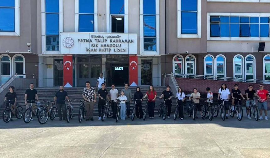 Başarılı Öğrencilere Bisiklet Desteği