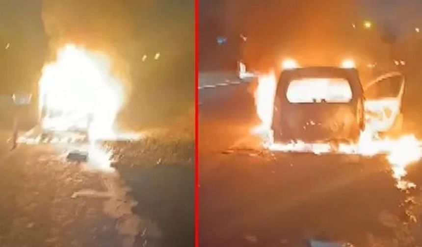 Ümraniye'de hafif ticari araç alev alev yandı