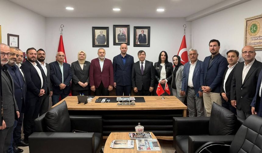 ÇEKMEKÖY KENT KONSEYİ’NDEN BELEDİYE, AK PARTİ VE MHP ZİYARETLERİ..